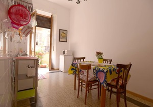 Casa Lescano - central and striking apartment in a historic house.