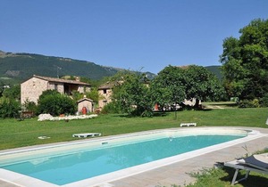Casa Noriana F, fully refundable with voucher*: A characteristic and welcoming apartment situated in a quiet location, surrounded by a wonderful garden, with Free WI-FI.