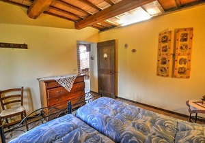 Casa Noriana F, fully refundable with voucher*: A characteristic and welcoming apartment situated in a quiet location, surrounded by a wonderful garden, with Free WI-FI.