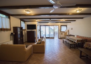 Country House The house of Carla-Pool and WI FI Free-BILOCALE 3 km from the SEA