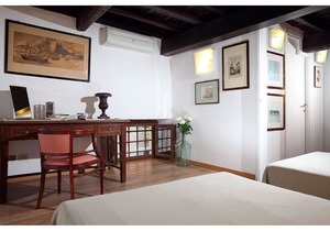 Dali charm and luxury in the heart of Rome