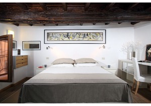 Dali charm and luxury in the heart of Rome