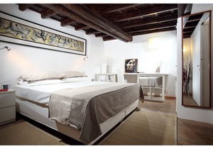 Dali charm and luxury in the heart of Rome