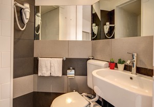 Deluxe Two Bedroom Penthouse 120mqs + terrace