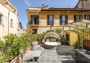 FONTANELLA BORGHESE PALACE