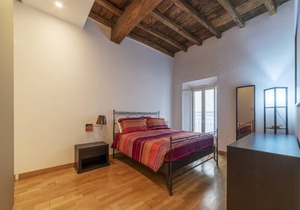 Pantheon Luxury Apartment