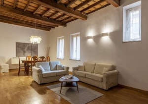 Pantheon Luxury Apartment