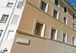 Old Rome area-6 pax-Silent-Air conditioned-Historical Roman building