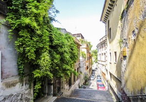 Sant’Onofrio Trastevere Vatican apartment Rome