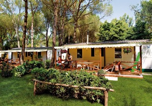 Shaded Chalet by the Sea