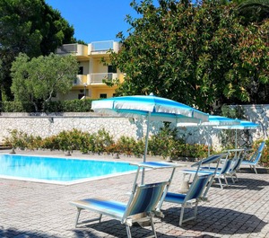 Con Piscina Vicino Al Mare 