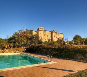 Gualdo Cattaneo Swimming 