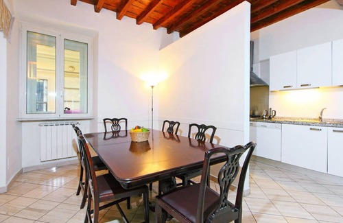 Rione VI Parione Apartment | 120 m² Apartment ∙ 2 bedrooms ∙ 6 guests