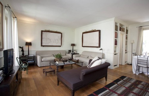Rione VI Parione Apartment | 120 m² Apartment ∙ 2 bedrooms ∙ 4 guests