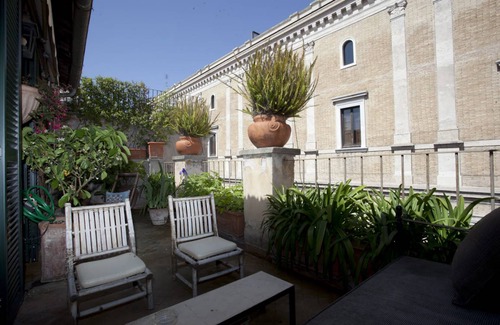 Rione VI Parione Apartment | 120 m² Apartment ∙ 2 bedrooms ∙ 4 guests