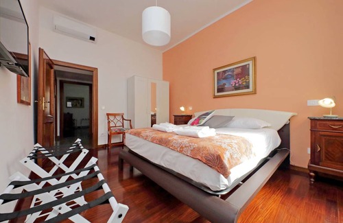 Vatican Apartment | 140 m² Apartment ∙ 3 bedrooms ∙ 9 guests