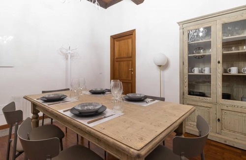 Rione III Colonna Apartment | 150 m² Apartment ∙ 4 bedrooms ∙ 10 guests
