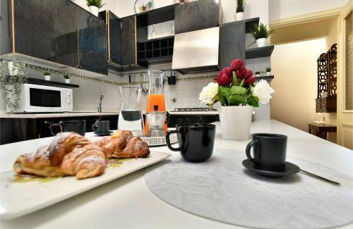 Rione III Colonna Apartment | 160 m² Apartment ∙ 2 bedrooms ∙ 6 guests