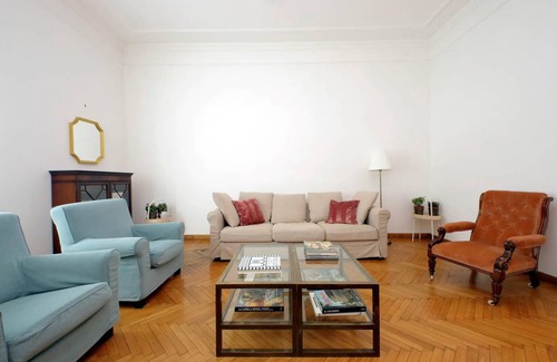 Rione II Trevi Apartment | 180 m² Apartment ∙ 4 bedrooms ∙ 9 guests