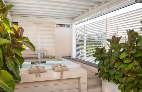 Rome City Centre Apartment | 220 m² Apartment ∙ 3 bedrooms ∙ 10 guests