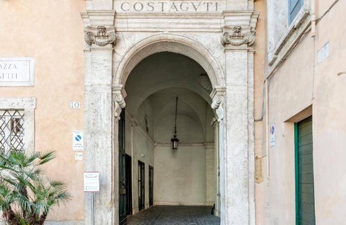Rione XI Sant'Angelo Apartment | 300 m² Apartment ∙ 5 bedrooms ∙ 11 guests