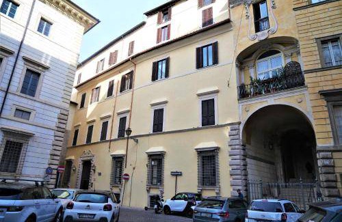 Roman Ghetto Apartment | 45 m² Apartment ∙ 4 guests