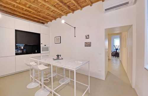 Rione VIII Sant'Eustachio Apartment | 4bnb - Luxury Navona Apartment