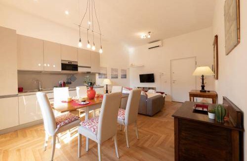 Roman Ghetto Apartment | 65 m² Apartment ∙ 1 bedroom ∙ 4 guests