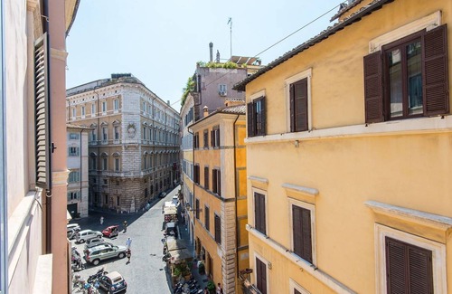 Rione VI Parione Apartment | 70 m² Apartment ∙ 2 bedrooms ∙ 5 guests