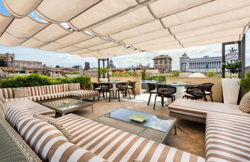 Rome City Centre Apartment | Amazing Penthouse Piazza Venezia