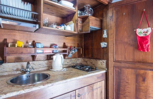 Rione IV Campo Marzio Apartment | Apartment Condotti Terrace