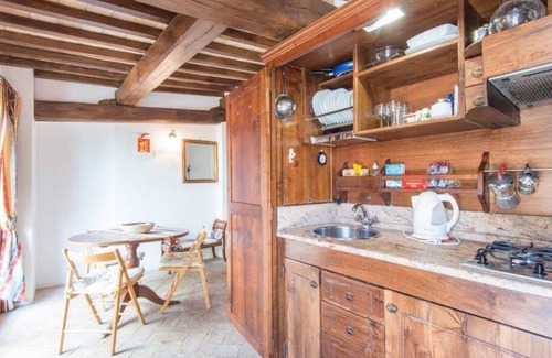 Rione IV Campo Marzio Apartment | Apartment Condotti Terrace