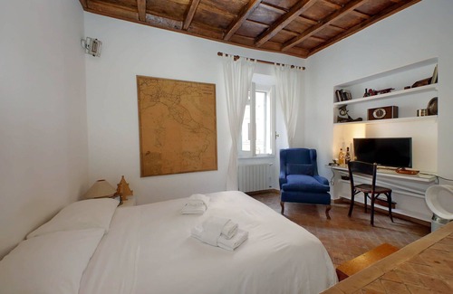 Monti Apartment | Apartment in Rome with 0 bedrooms sleeps 3