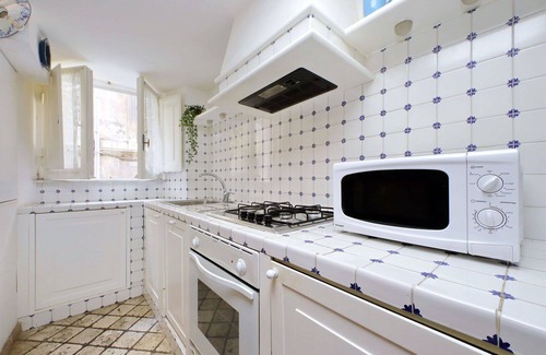 Rione VI Parione Apartment | Apartment in Rome with 1 bedrooms sleeps 4