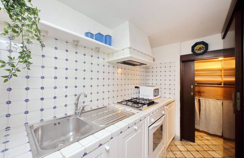 Rione VI Parione Apartment | Apartment in Rome with 1 bedrooms sleeps 4