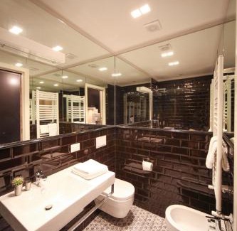 Rione IV Campo Marzio Apartment | App Condotti Luxury Apartment In Rome