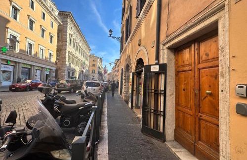 Rione VI Parione Apartment | Appartamento Fiorano a Piazza Navona