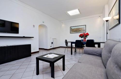 Rione II Trevi Apartment | Appartamento Lavatore