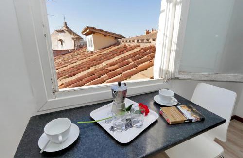 Rione II Trevi Apartment | Appartamento Lavatore