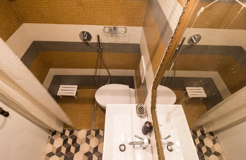 Roman Ghetto Apartment | Arenula Paradise