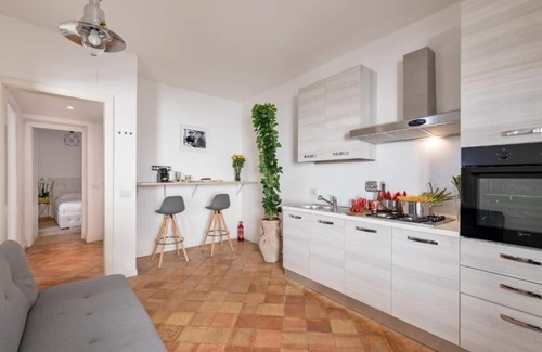 Rione VI Parione Apartment | Beautiful Apartment With Terrace overlook Piazza Navona, A Gothic Architecture