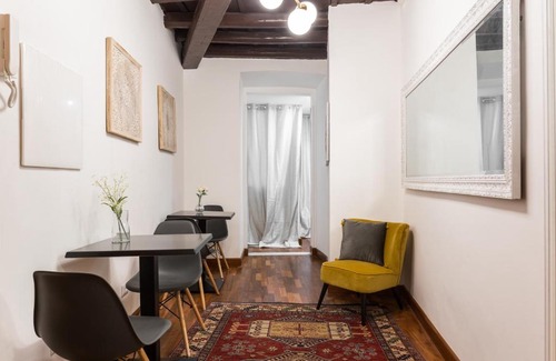 Rione III Colonna House | Bernini Collection