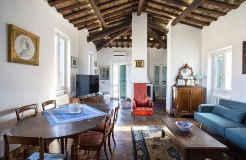 Rione XIV Borgo Apartment | Borgo Panoramico - 3-Bedroom Apartment with Terrace - LOCAPPART
