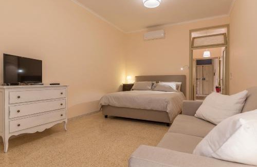 Rione VI Parione Apartment | Campo De' Fiori Central Flat
