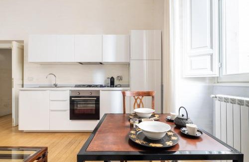 Rione V Ponte Apartment | Casa Giulia by Burghesius