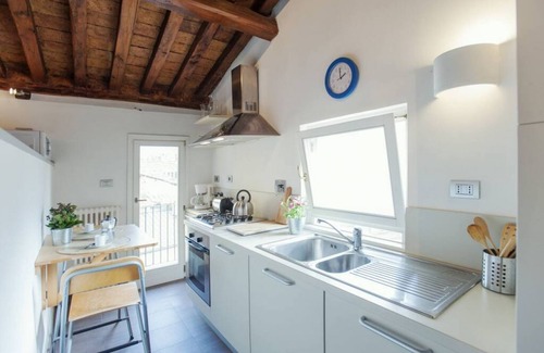 Rione V Ponte Apartment | Characteristic apartment for 5 close to piazza Navona