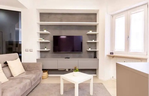 Vatican Apartment | Charming stay in Rome: Luxury apartment one step from St. Peter's Basilica