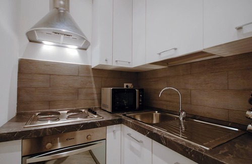 Monti Apartment | Colosseo Apartment - Two Bedroom Apartment, Sleeps 4