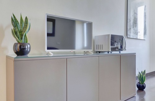 Monti Apartment | Colosseo Gardens - C13