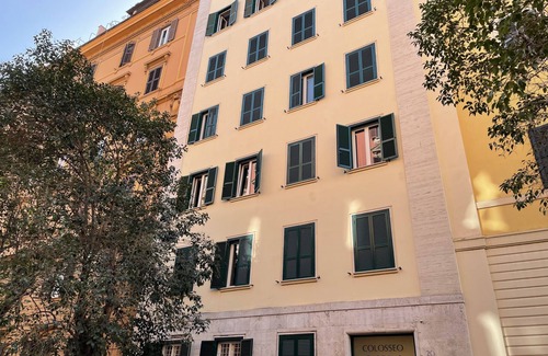 Monti Apartment | Colosseo Gardens - C8